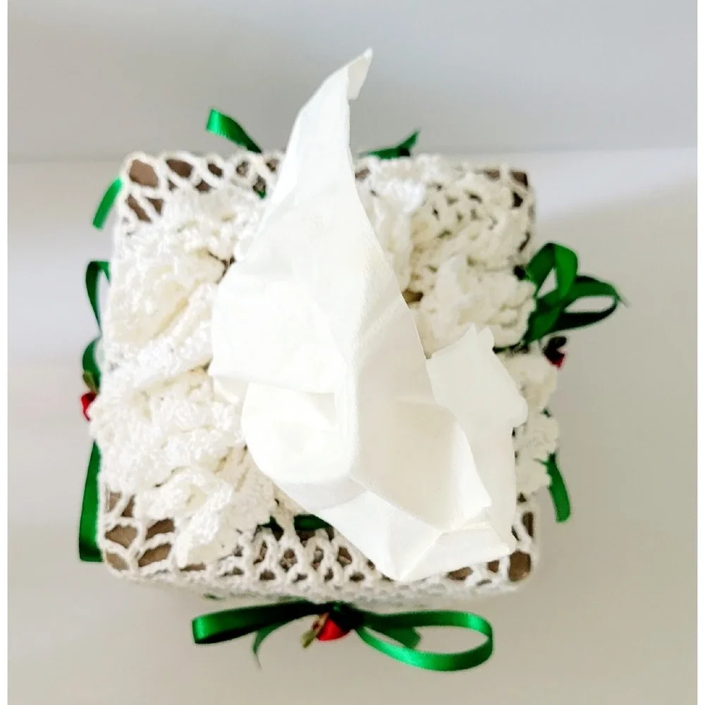White Crochet Tissue Box Cover With Roses Green Ribbon Holiday MCM BOHO Country